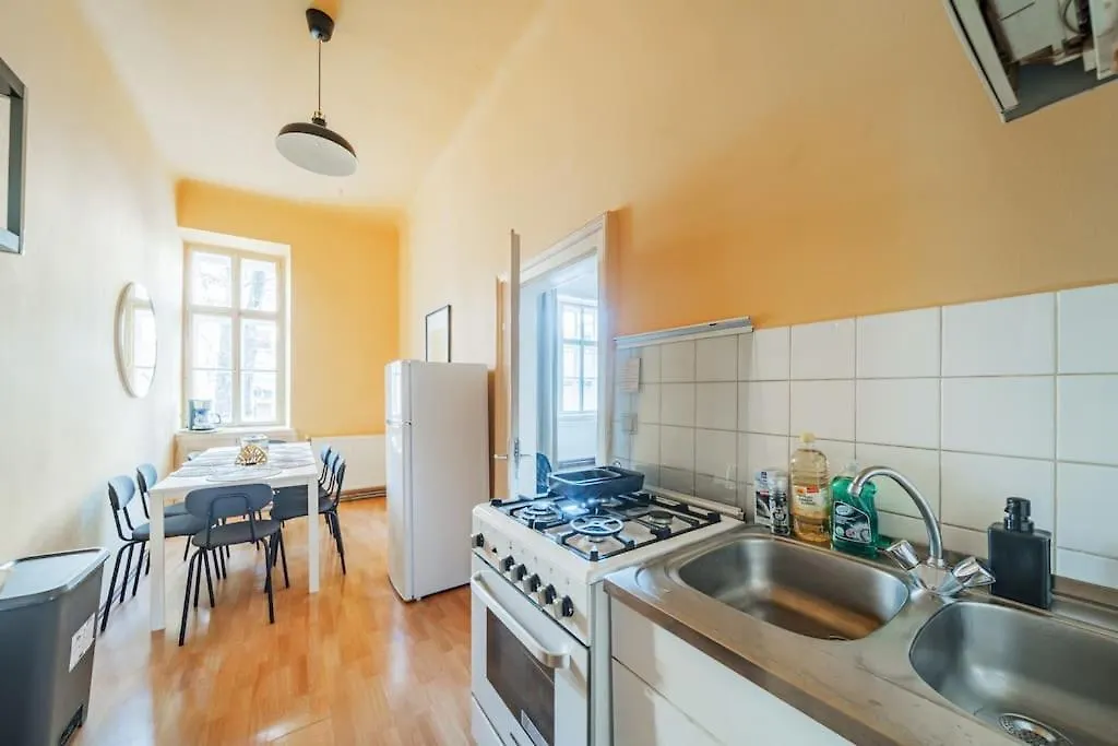 Zentrale Wohnung Fuer Entdecker Vienna
